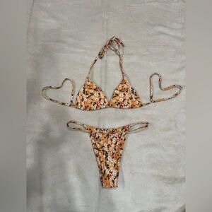 Floral Bikini Top in Orange and White✨🧡